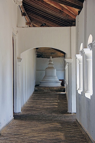 SriLan (573)